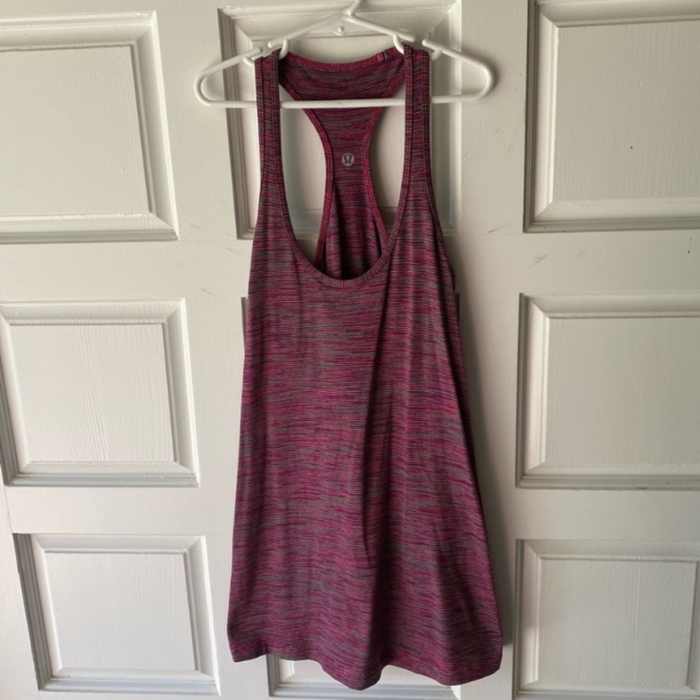 Reversible pink/purple Lululemon tanktop